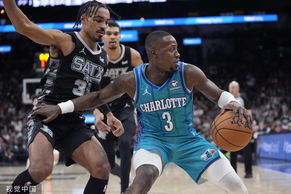 后者则用一 后者则用一